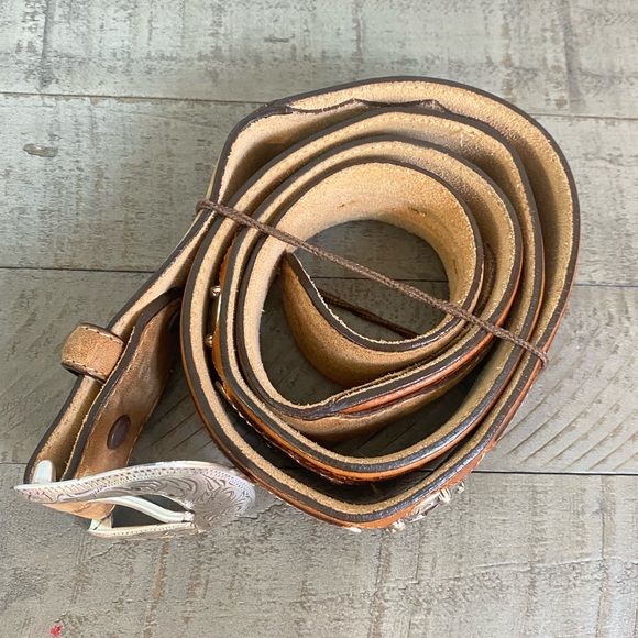 Vtg JUSTIN ODESSA STAR BROWN TOOLED LEATHER BELT Silver Buckle 1994 C10765 Sz 42 - Picture 16 of 17